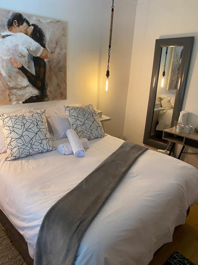 Luxury Upmarket Guesthouse 20 On 4Th Rustenburg Dış mekan fotoğraf
