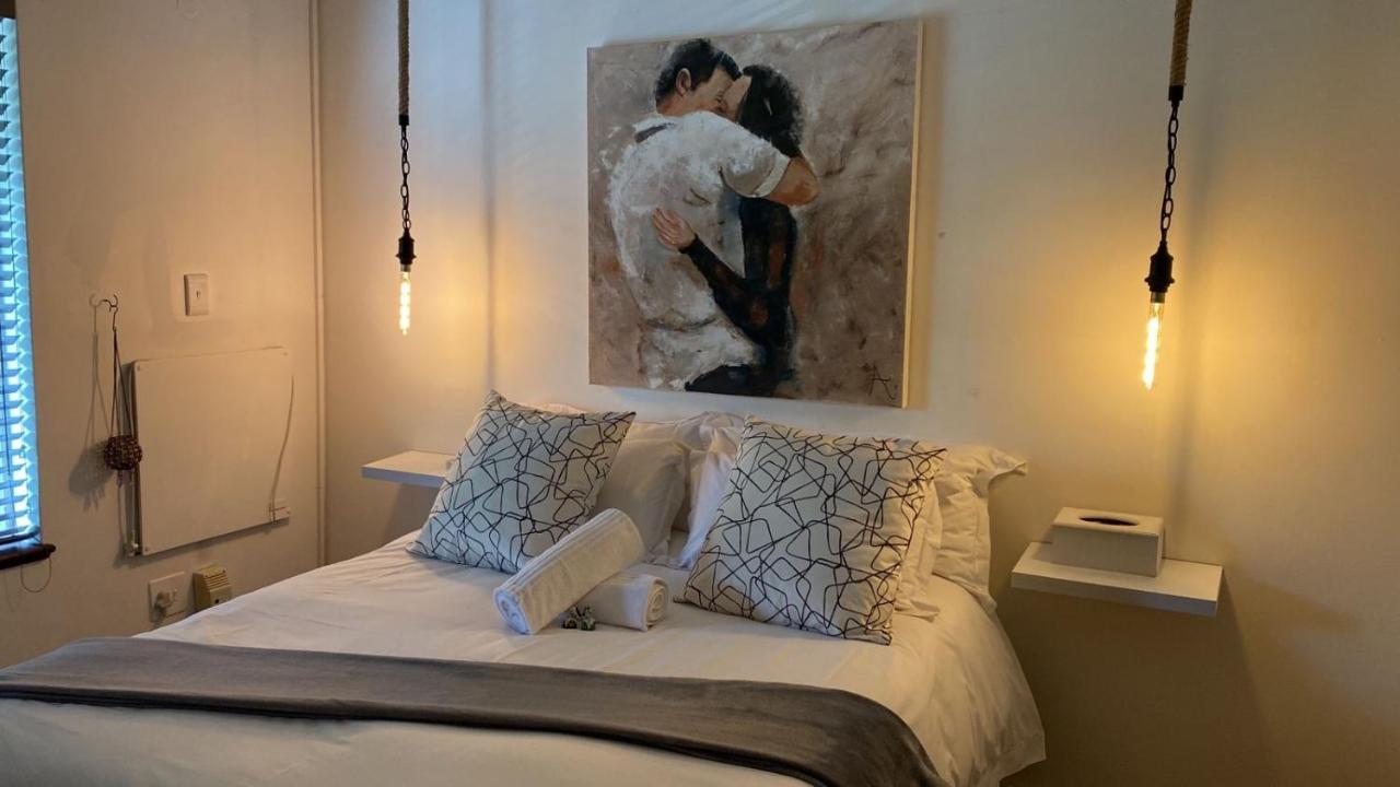 Luxury Upmarket Guesthouse 20 On 4Th Rustenburg Dış mekan fotoğraf