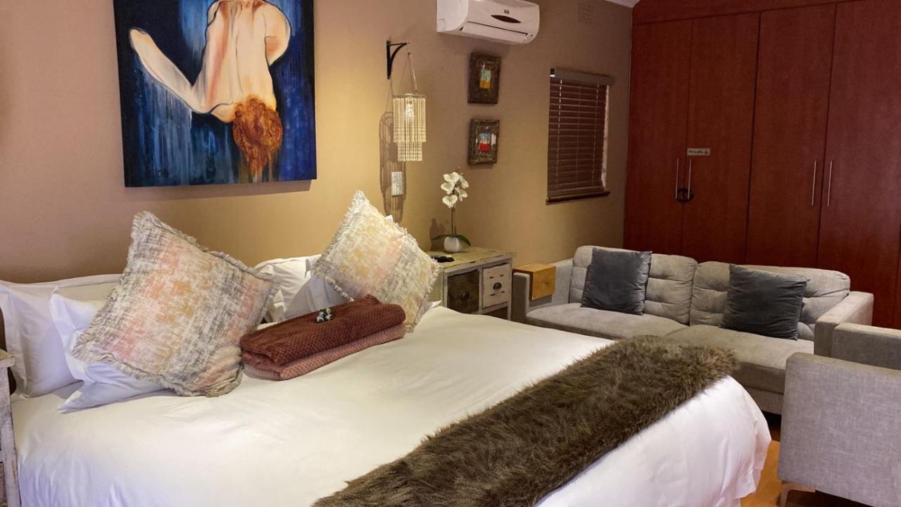 Luxury Upmarket Guesthouse 20 On 4Th Rustenburg Dış mekan fotoğraf