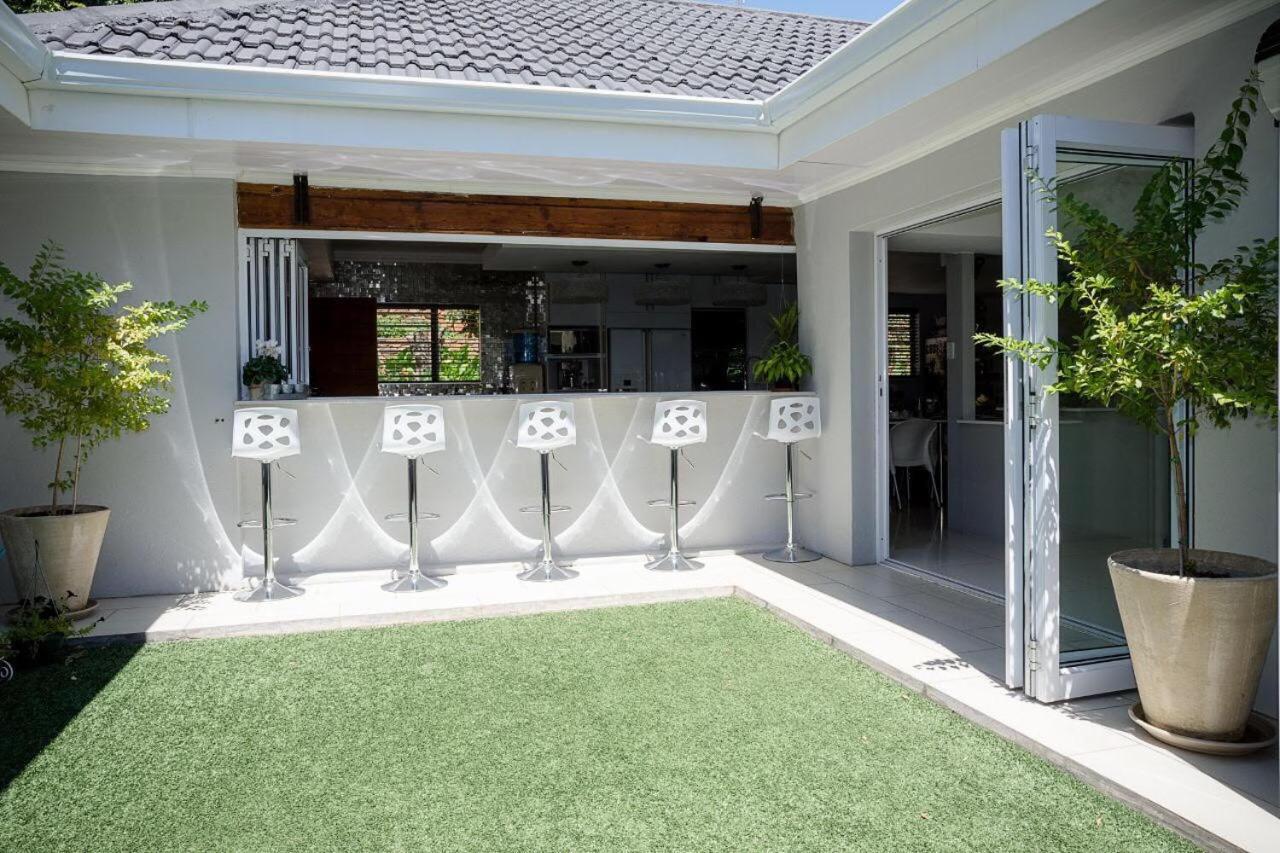 Luxury Upmarket Guesthouse 20 On 4Th Rustenburg Dış mekan fotoğraf