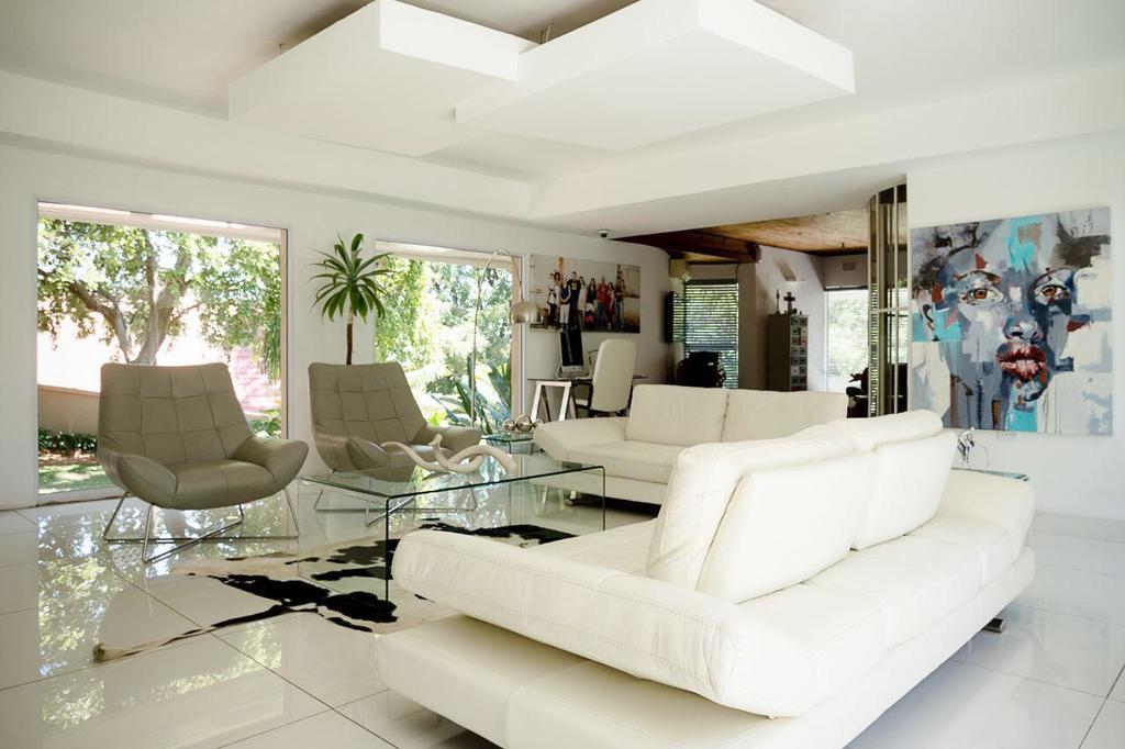 Luxury Upmarket Guesthouse 20 On 4Th Rustenburg Dış mekan fotoğraf